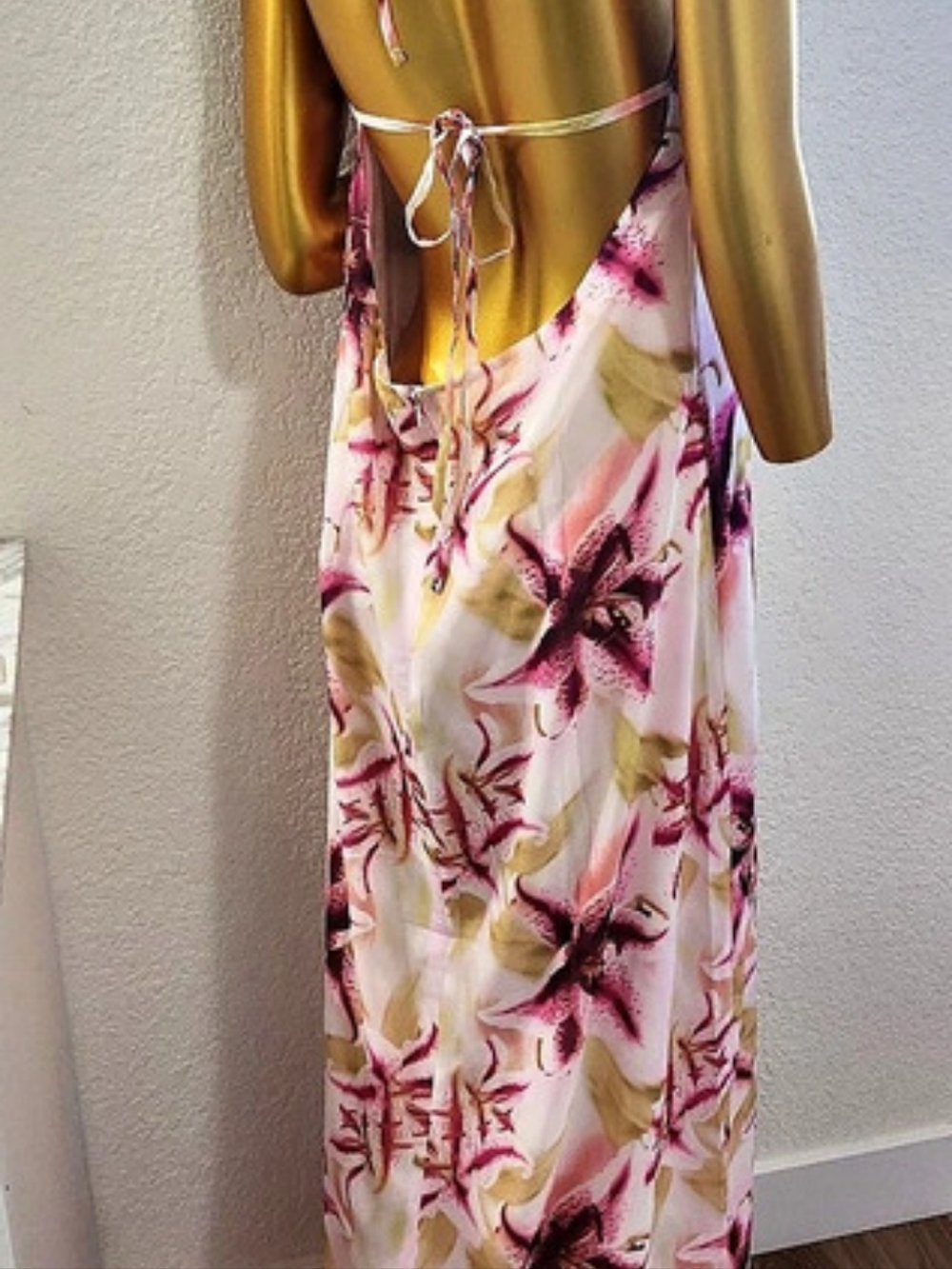 Forever 21 Floral Maxi Dress in Pink & White Size Large